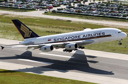 Airport - Singapore Airlines
